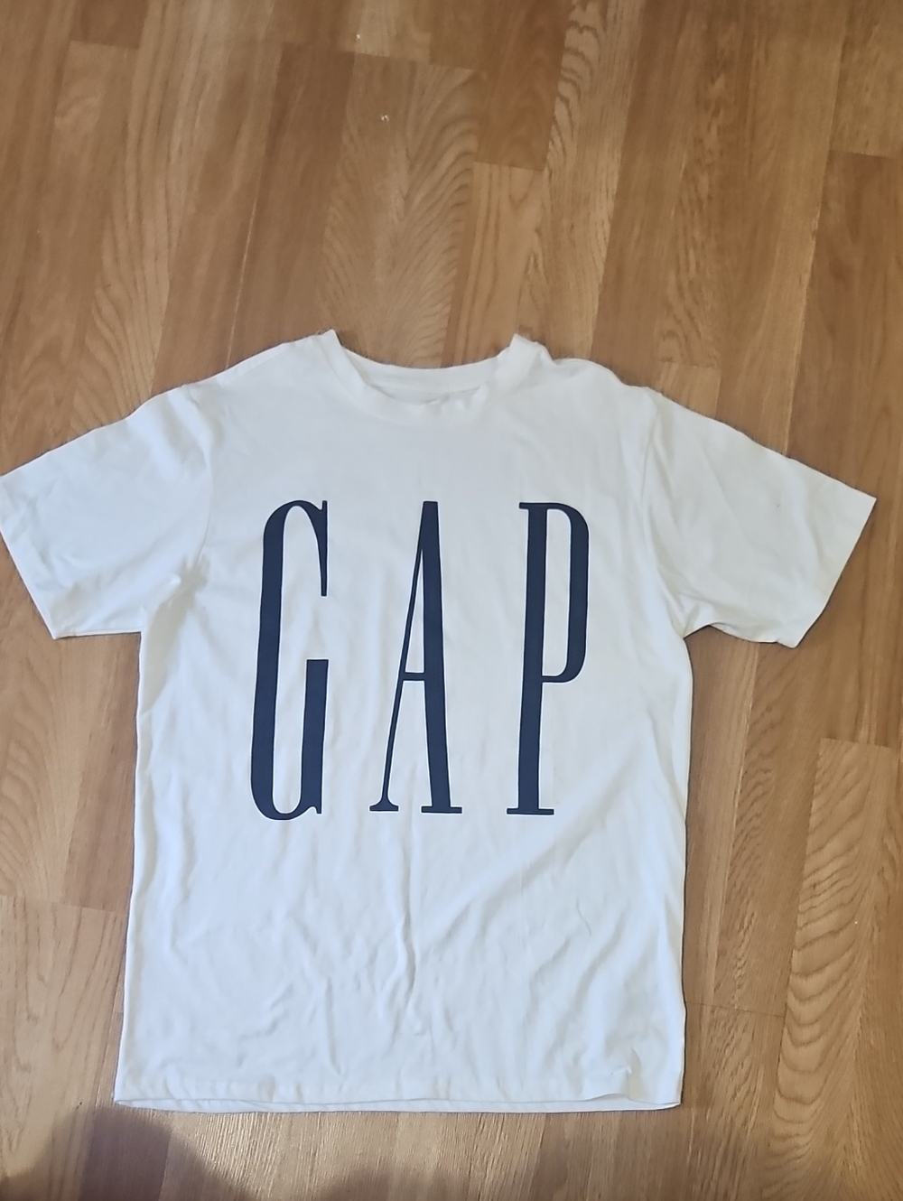 lGAP White Tee Men's